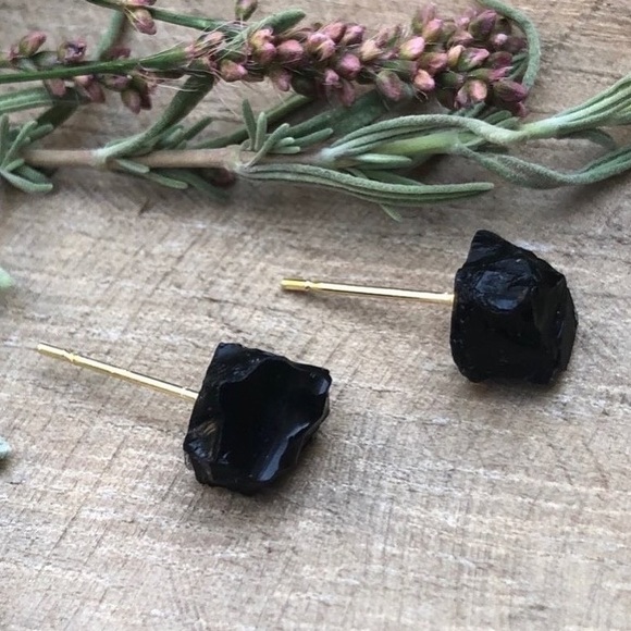 🆕 New Raw Black Tourmaline Crystal Stud Gemstone Earrings - Picture 3 of 7